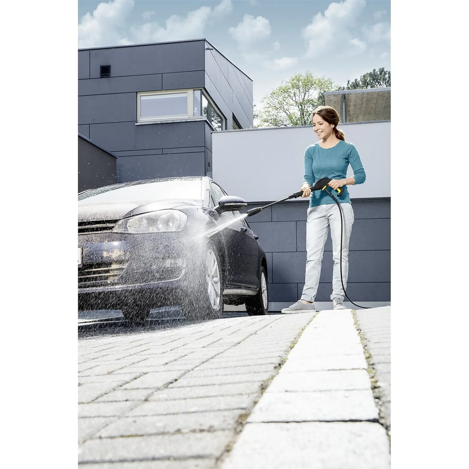 Kärcher K2 Power Control Home Pressure Washer And Patio Cleaner 2 Kärcher K2 Power Control Home Pressure Washer And Patio Cleaner - Image 2