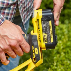 STANLEY FATMAX V20 18V Cordless Hedge Trimmer 55cm (Sfmcht855M1-Gb) 16 STANLEY FATMAX V20 18V Cordless Hedge Trimmer 55cm (Sfmcht855M1-Gb) -Garden Care Shop 12882306 1494843588929180