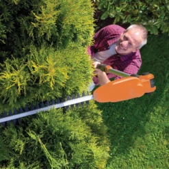 Flymo SabreCut XT TeleHedge Trimmer -Garden Care Shop 13524809 9434936880330580